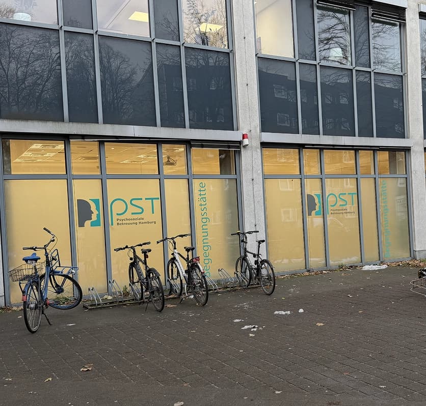 Folierung bei PST gGmbH Psychosoziale Betreuung Hamburg — Projekt von MS Folien und Werbetechnik